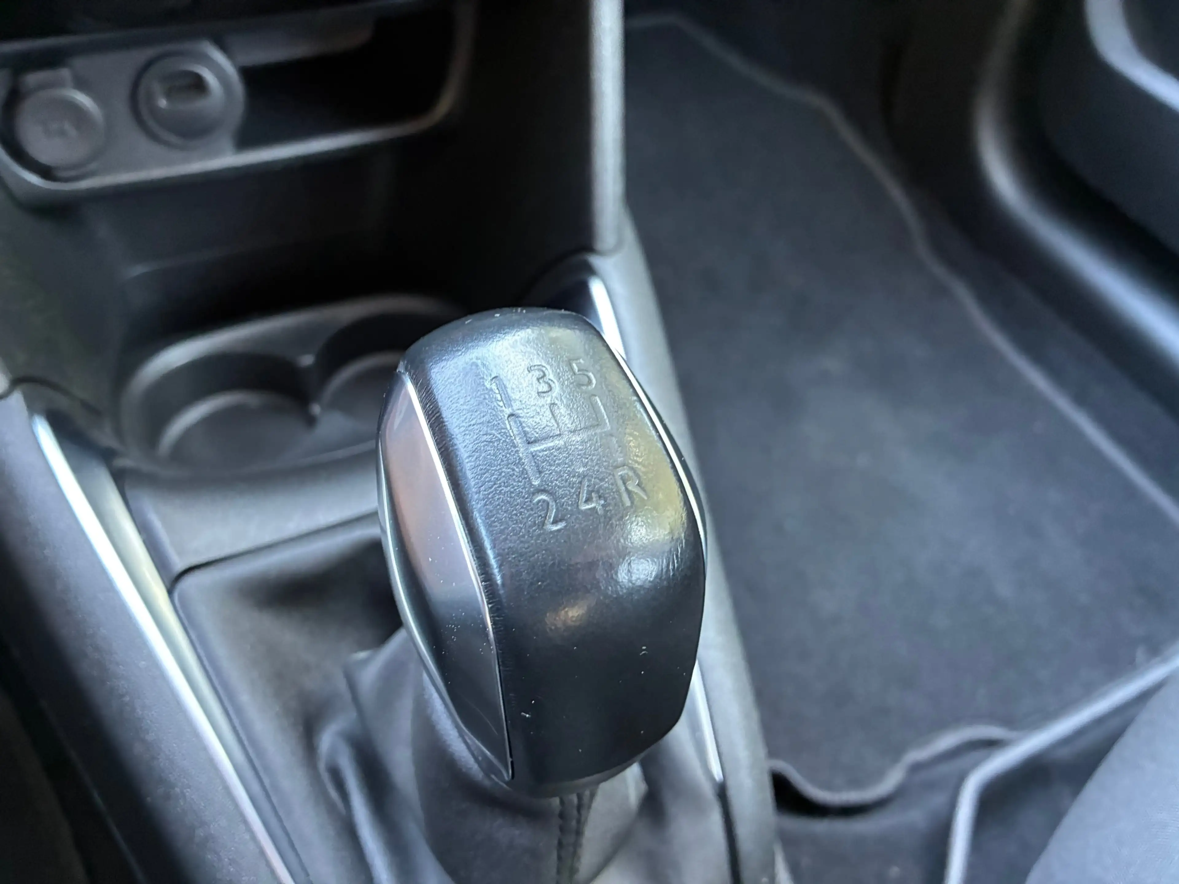 Peugeot 208 1.2 PureTech Allure | DAB + Navi + Clima + Cruise — photo 21