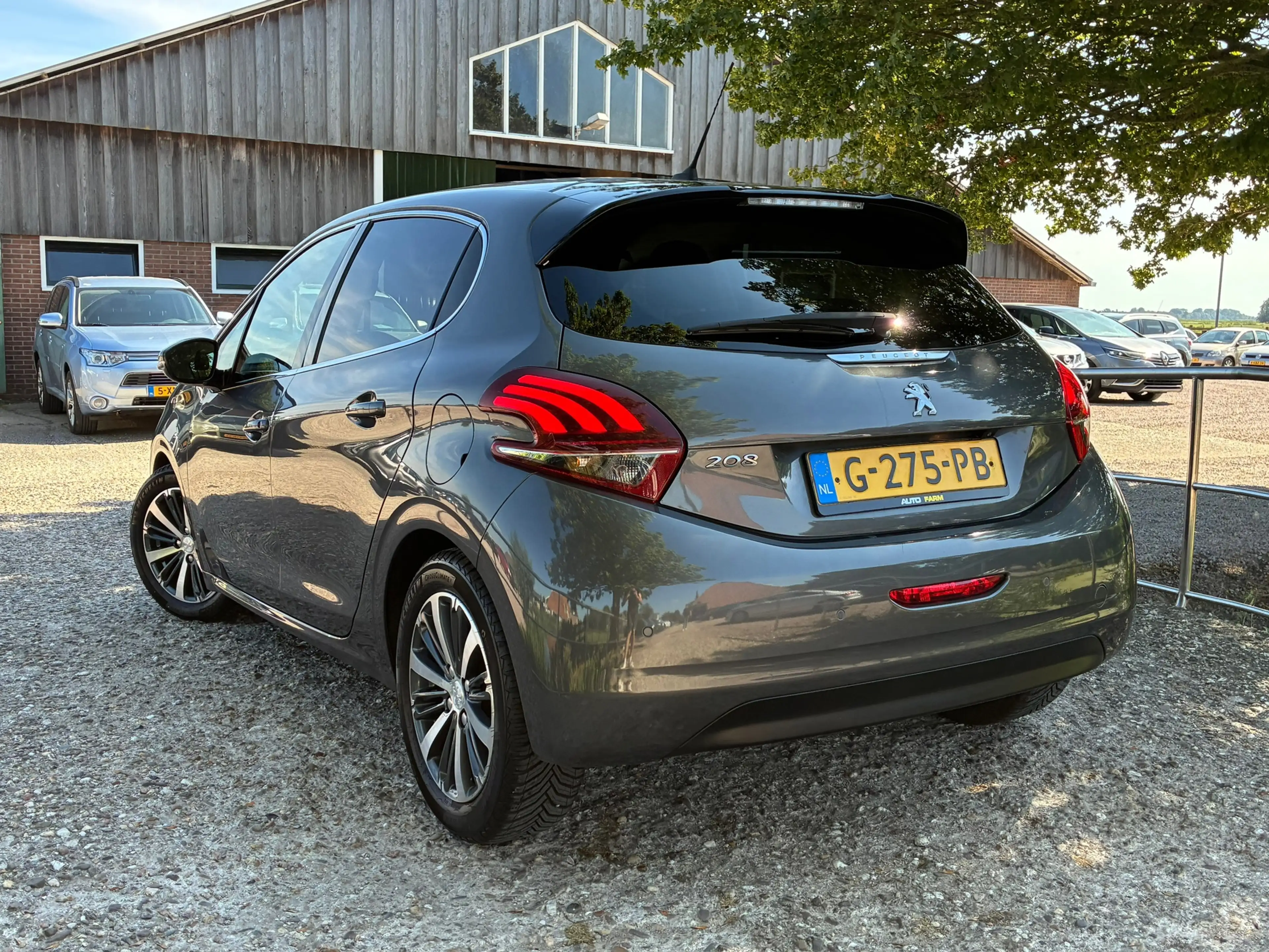 Peugeot 208 1.2 PureTech Allure | DAB + Navi + Clima + Cruise — photo 2