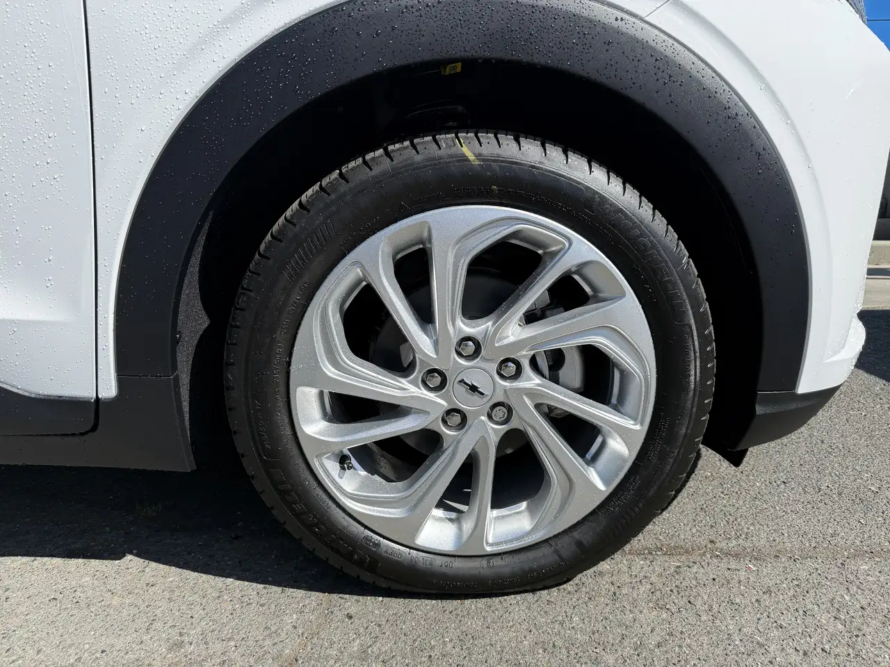 Chevrolet Bolt снимка Chevrolet Bolt