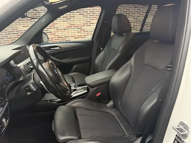 BMW X3 view 11