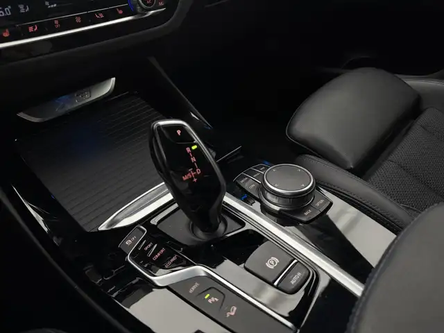 BMW X3 view 9