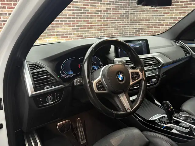 BMW X3 view 3