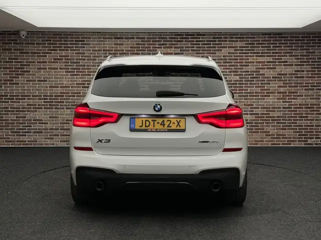 BMW X3 view 7