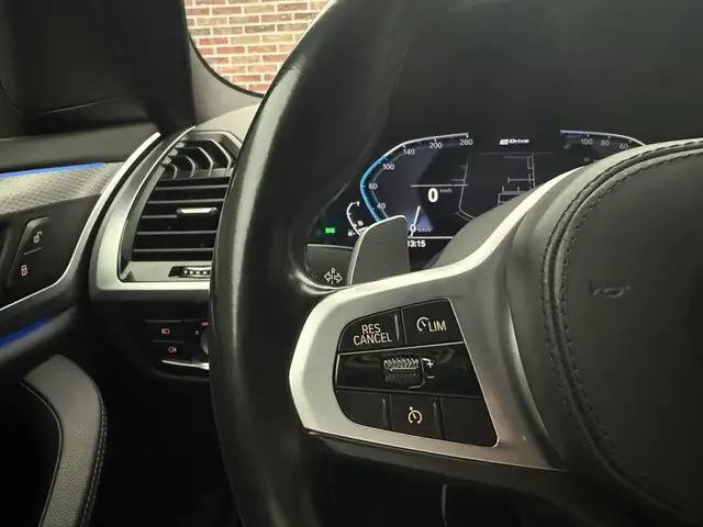 BMW X3 view 8