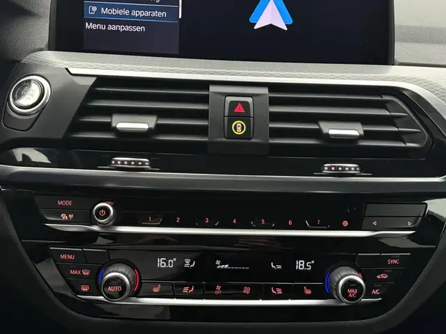 BMW X3 view 10