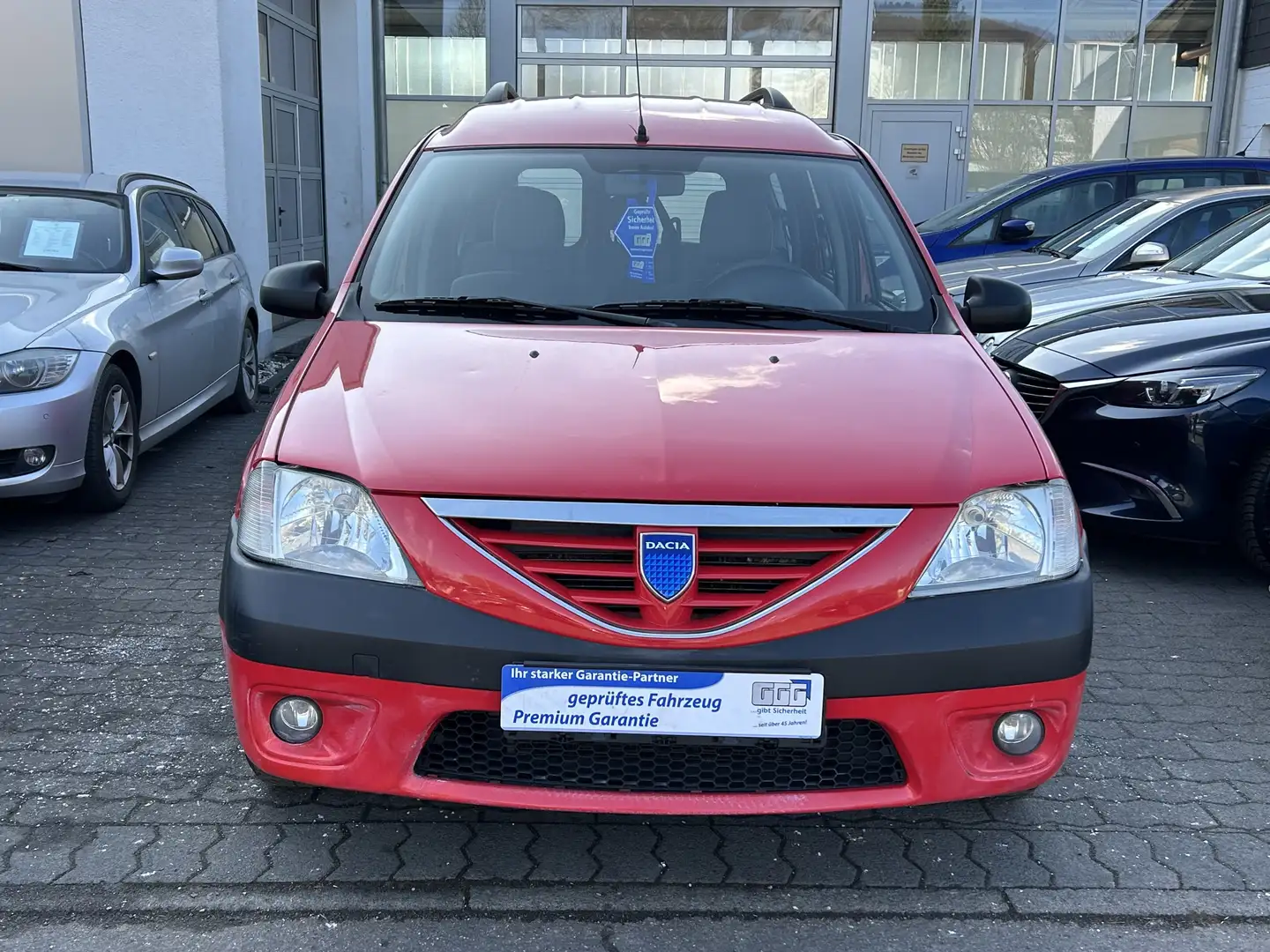 Dacia Logan Laureate AHK Klang&Klima CD-Spieler Rot - 2
