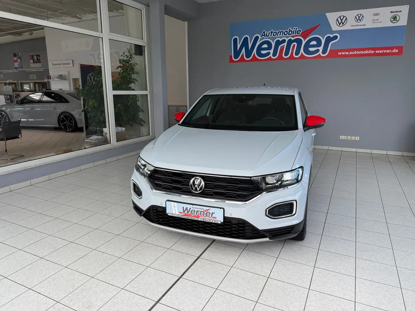 Volkswagen T-Roc Sport 1.5TSI Navi LED Standh ACC Weiß - 2