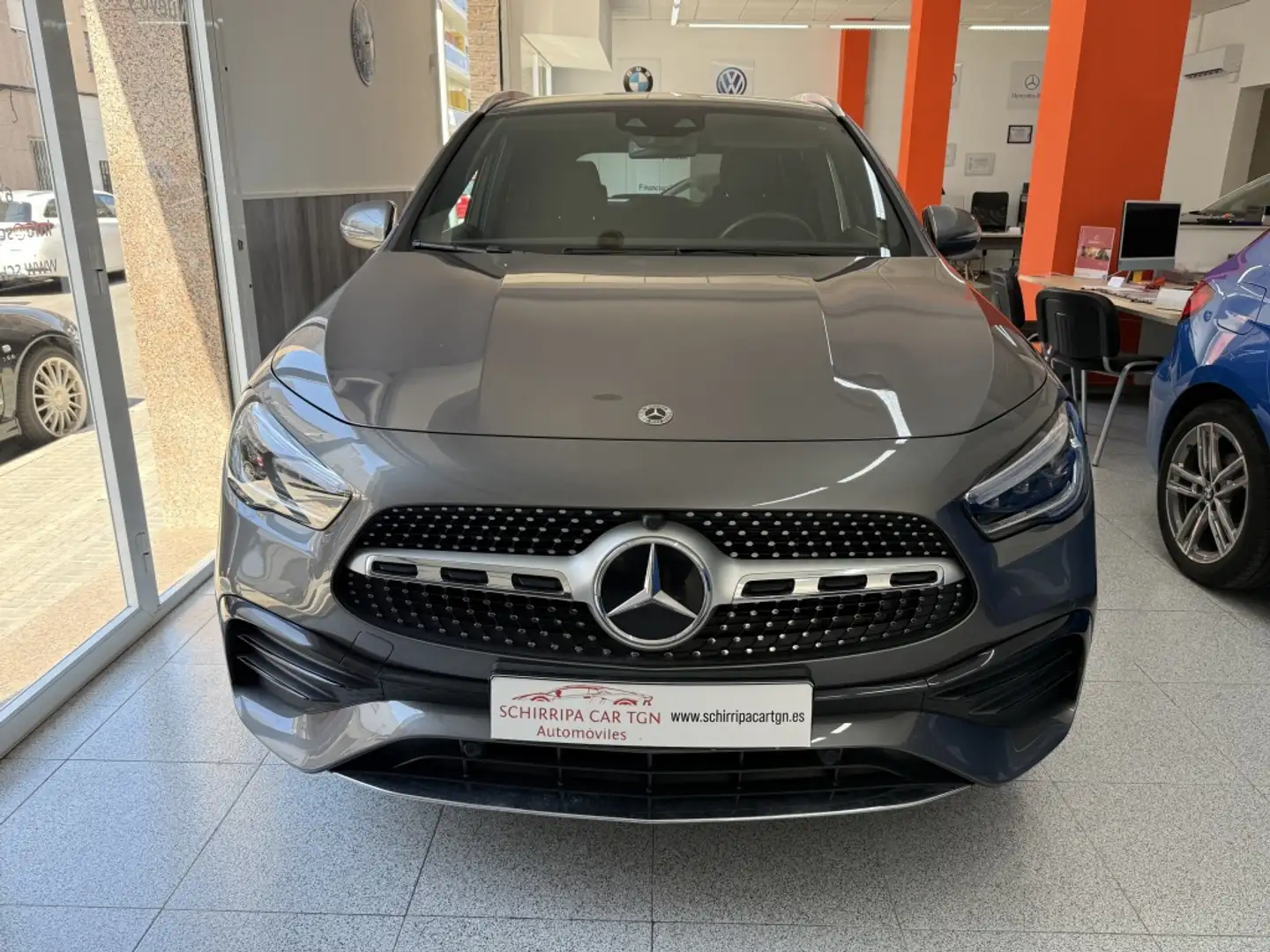 Mercedes-Benz GLA 250 250e Gris - 2