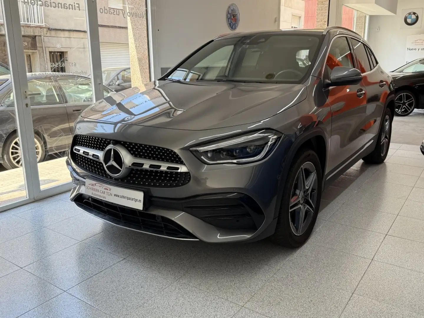 Mercedes-Benz GLA 250 250e Gris - 1