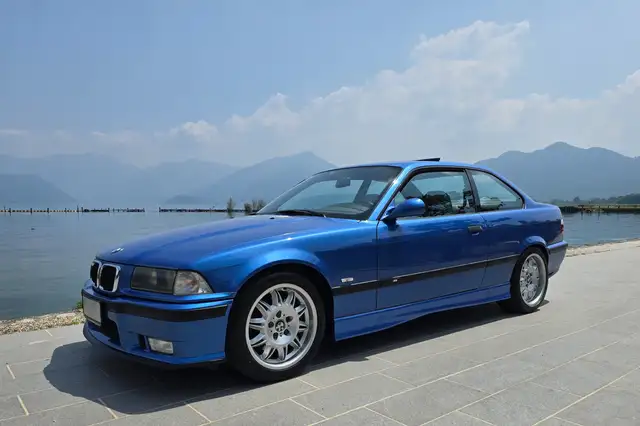BMW M3 view 3