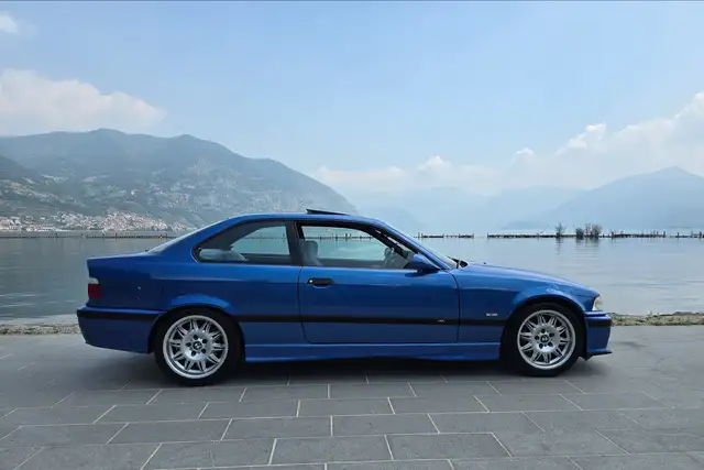 BMW M3 view 5