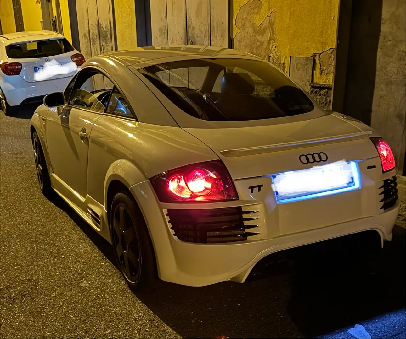 Audi TT 1.8t tuner sportiva e personalizzata 2001 - 1