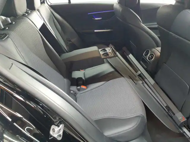 Mercedes-Benz C-Class view 14