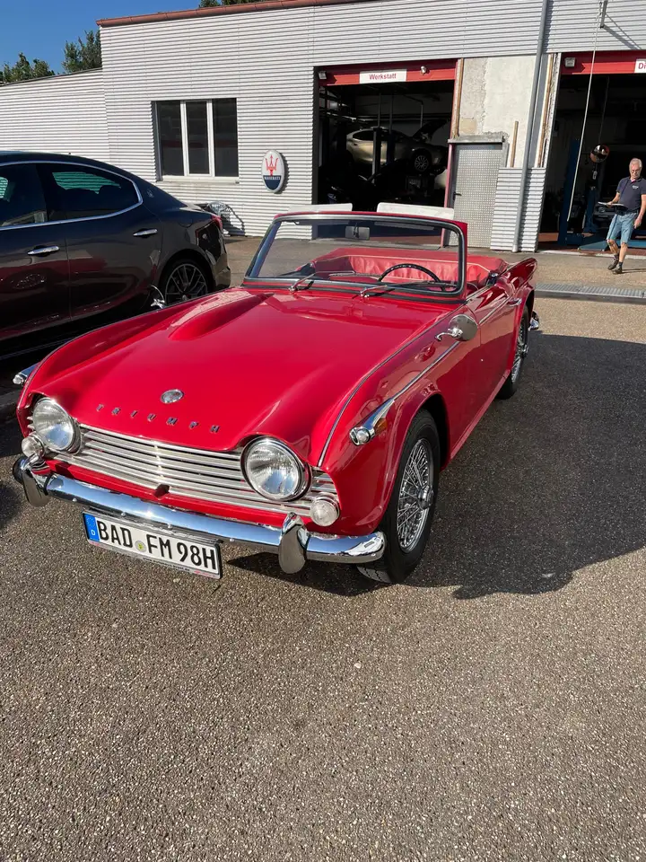 Triumph TR4