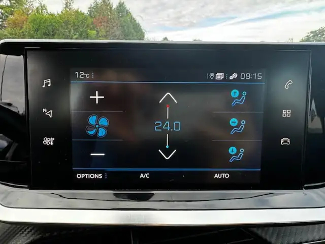 Peugeot 208 view 14