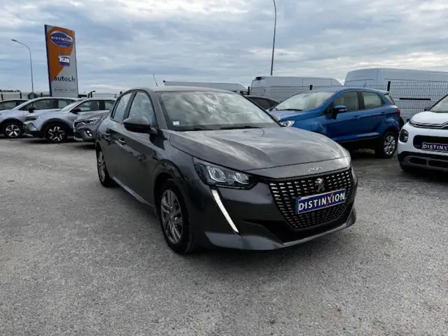Peugeot 208 view 2