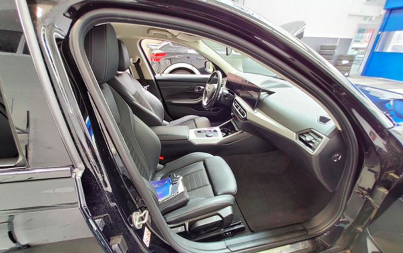 BMW 318 d Touring Aut. CAM/ACC/KEYGO/MULTI — photo 12