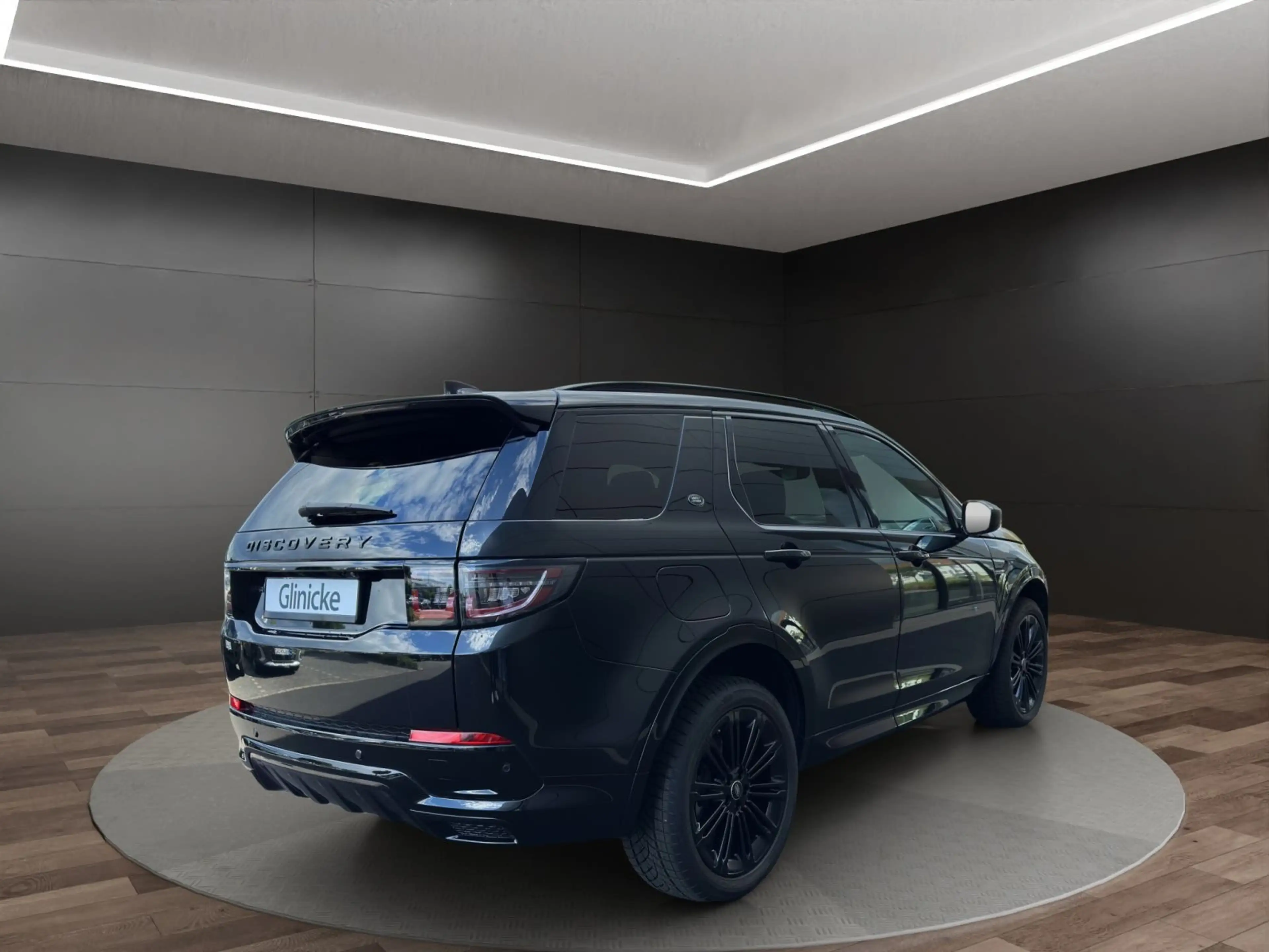 Land Rover Discovery Sport 1.5 Plug-in Hybrid P270e Dynamic — photo 2