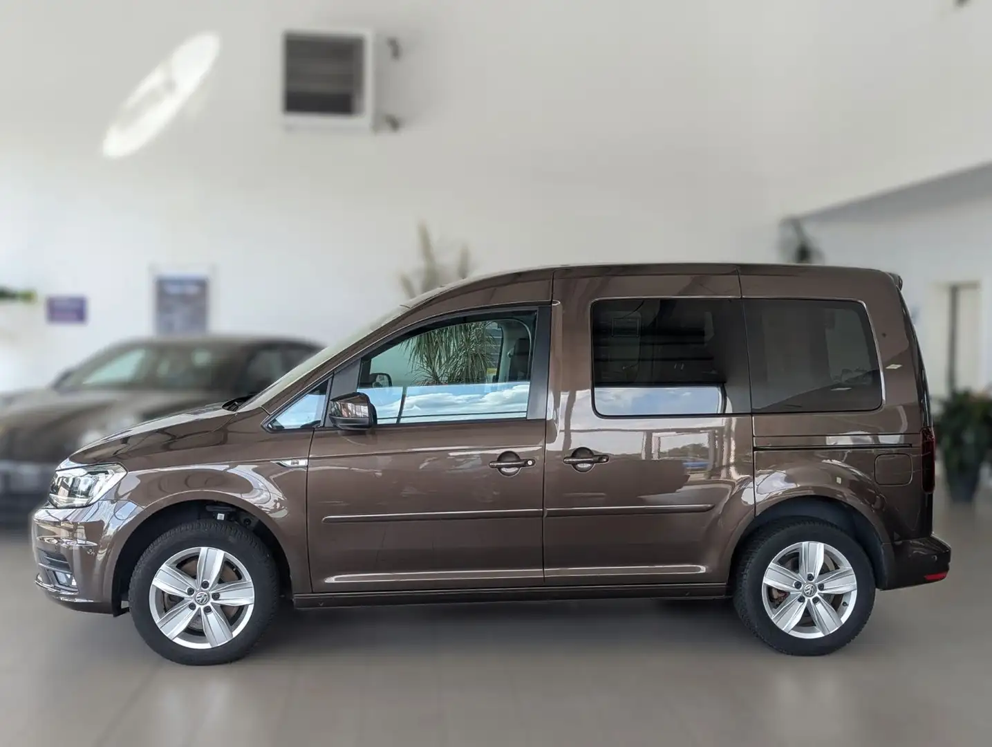 Volkswagen Caddy 1.4 TSI Comfortline BMT/Xenon/Navi/SHZ/PDC Bruin - 2