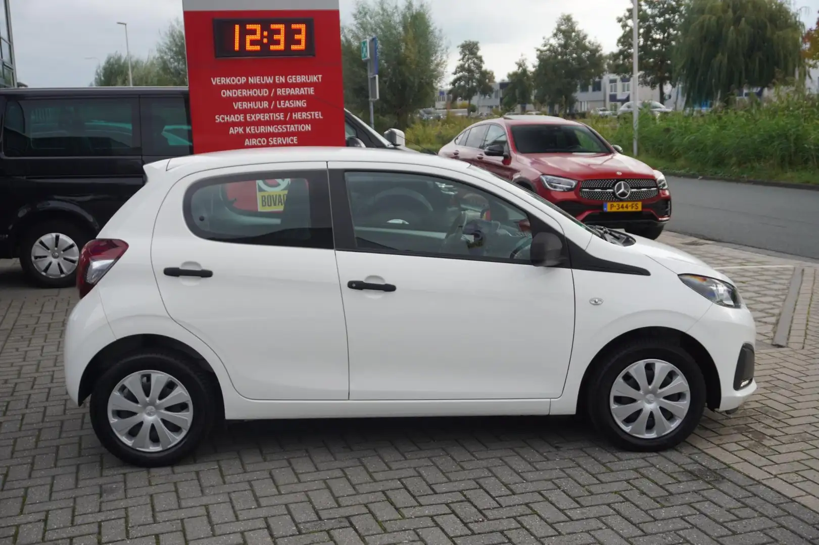 Peugeot 108 1.0 e-VTi Access / Radio / NAP Weiß - 2