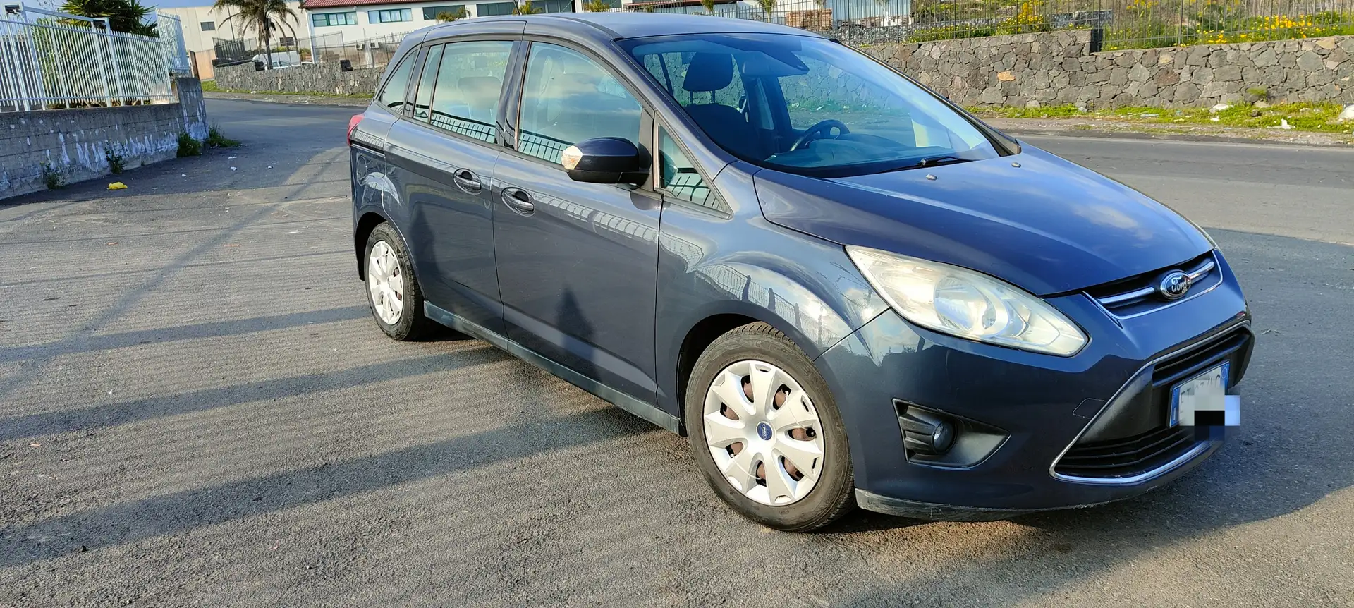 Ford C-Max C-Max 7 II 2010 C-Max7 1.6 tdci Plus 115cv Grigio - 1