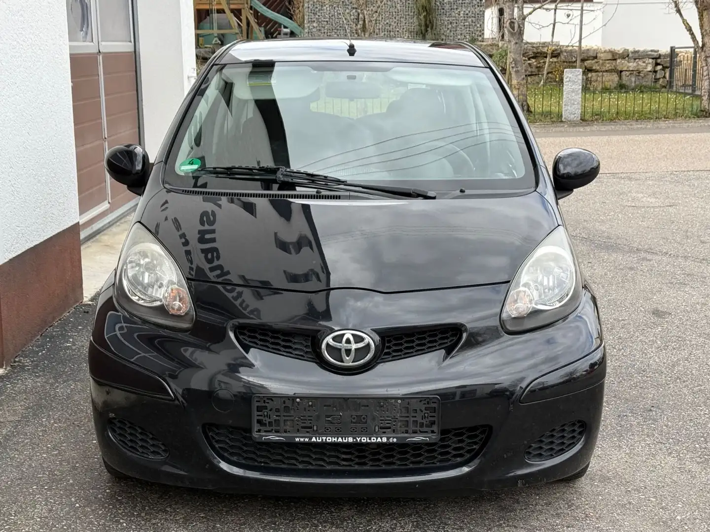 Toyota Aygo Cool *TÜV 03/27*KLIMA*SERVO*2.HAND* Schwarz - 2