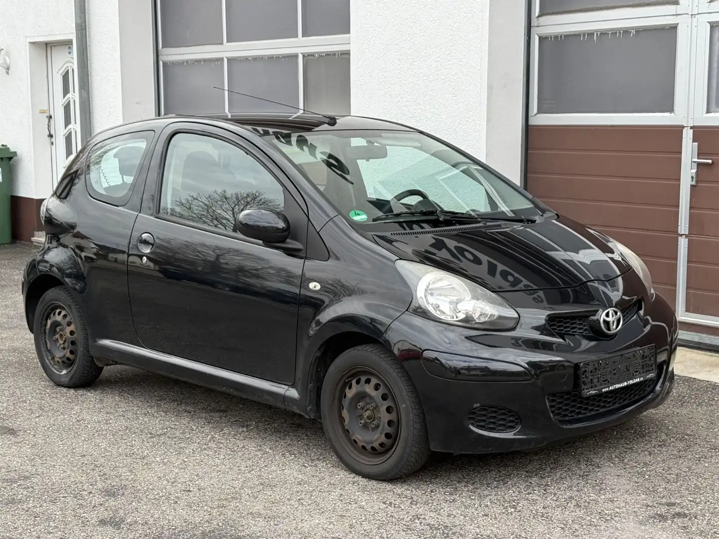 Toyota Aygo Cool *TÜV 03/27*KLIMA*SERVO*2.HAND* Schwarz - 1