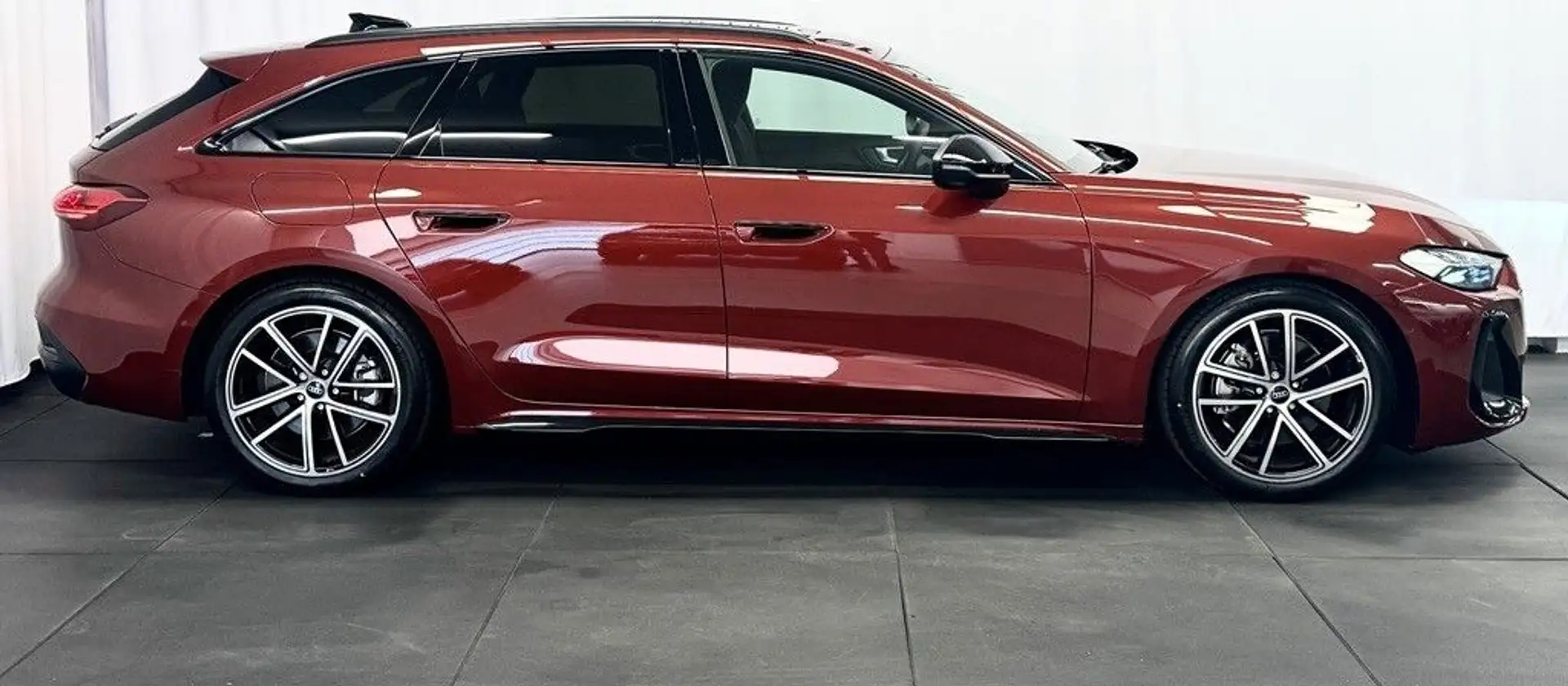 Audi A5 Avant TDI quattro 150 kW S line Rot - 2