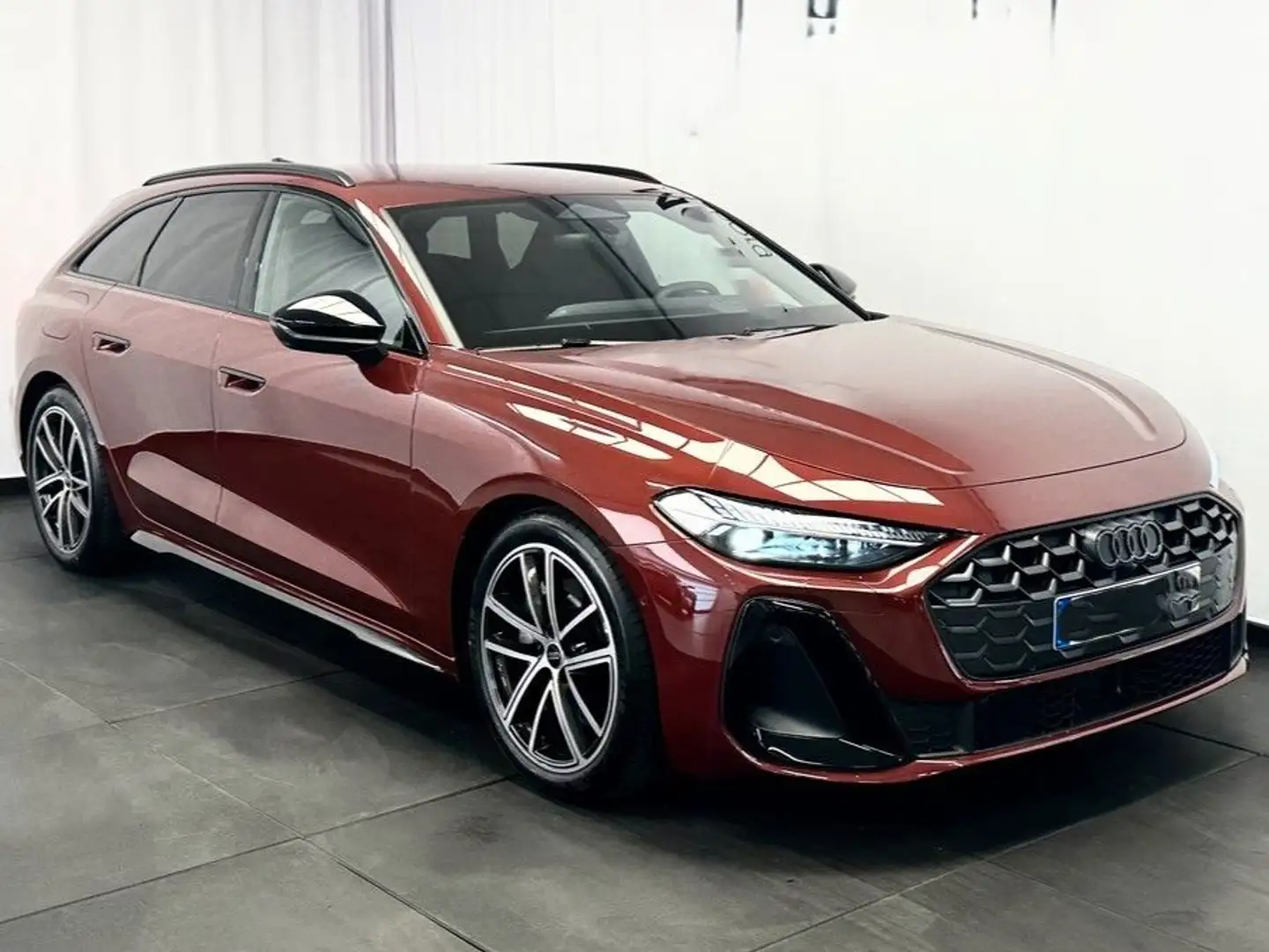 Audi A5 Avant TDI quattro 150 kW S line Rot - 1