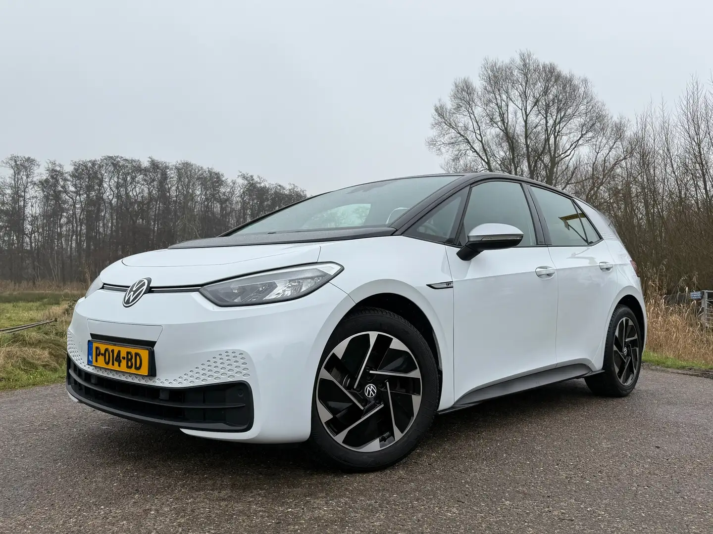 Volkswagen ID.3 First Plus 58 kWh / 150 kW/204 PK / Elektrisch / A Weiß - 1