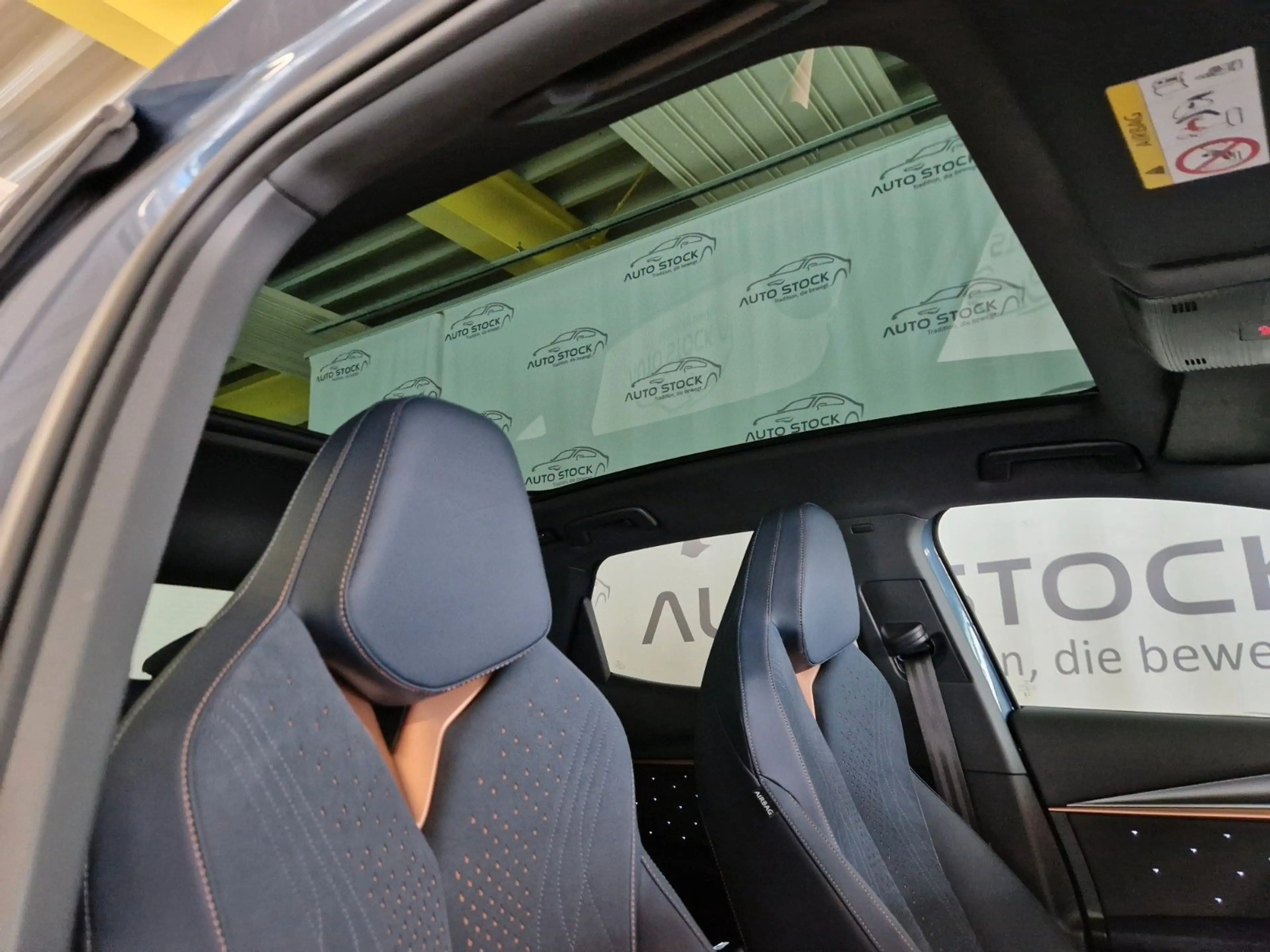 CUPRA Tavascan VZ 4Drive 82kWh PDC LED Navi ACC Headup — photo 16