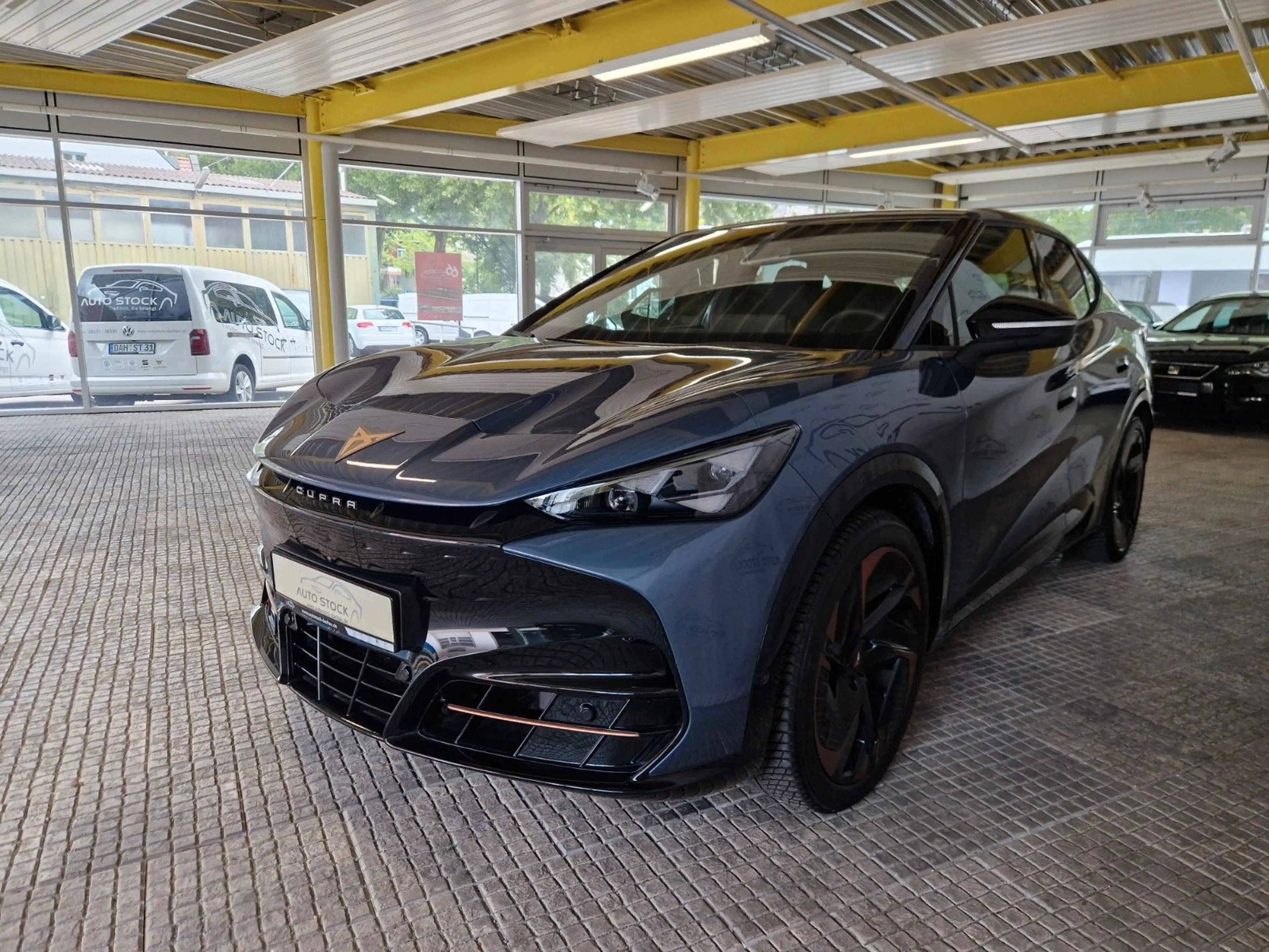 CUPRA Tavascan VZ 4Drive 82kWh PDC LED Navi ACC Headup — photo 3
