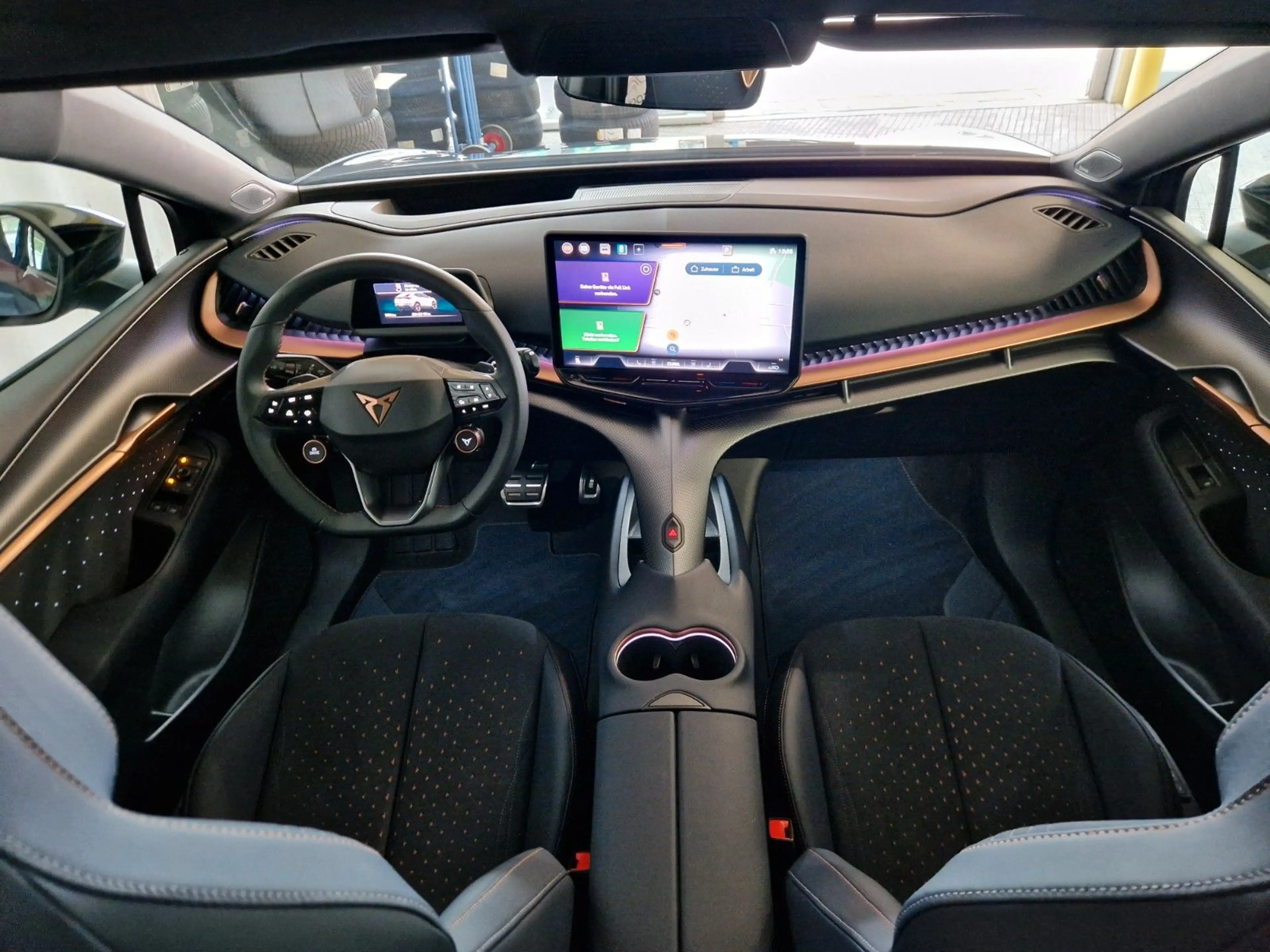 CUPRA Tavascan VZ 4Drive 82kWh PDC LED Navi ACC Headup — photo 12