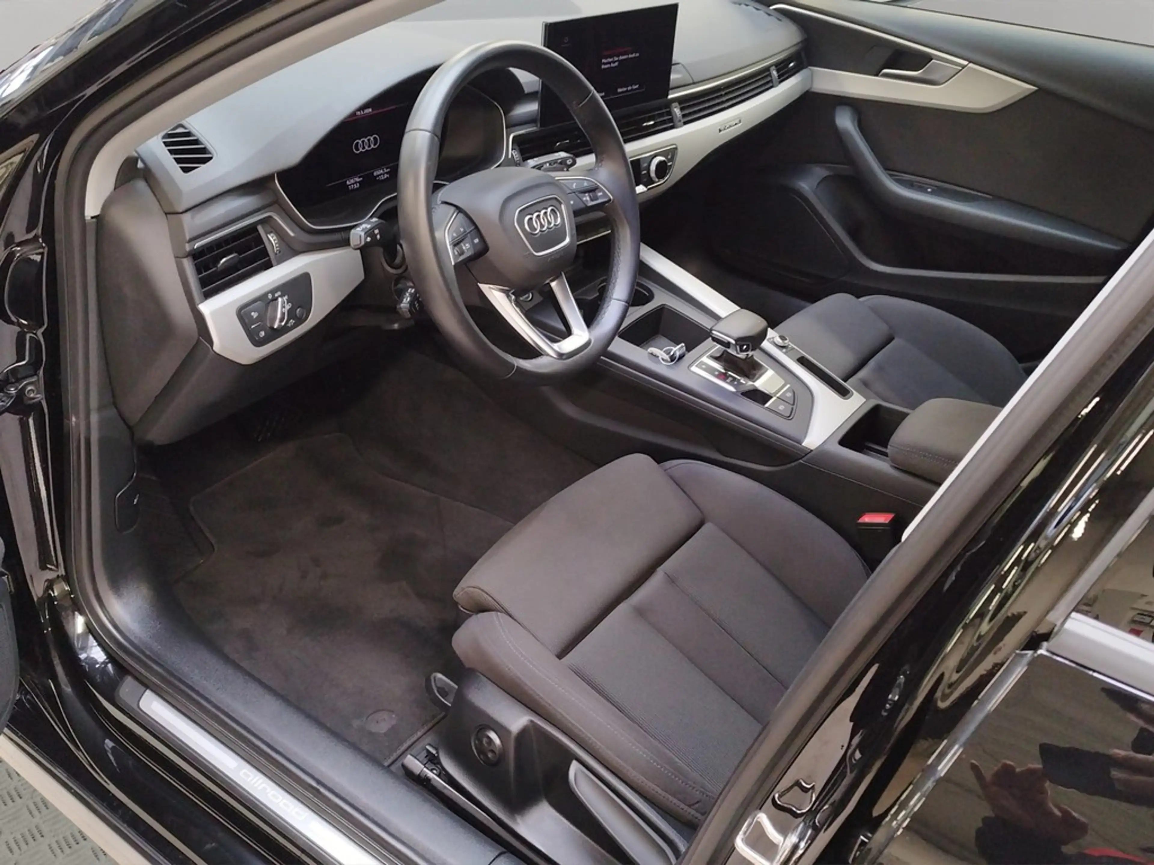 Audi A4 allroad 45 TFSI S tronic LED ACC Kamera — photo 11