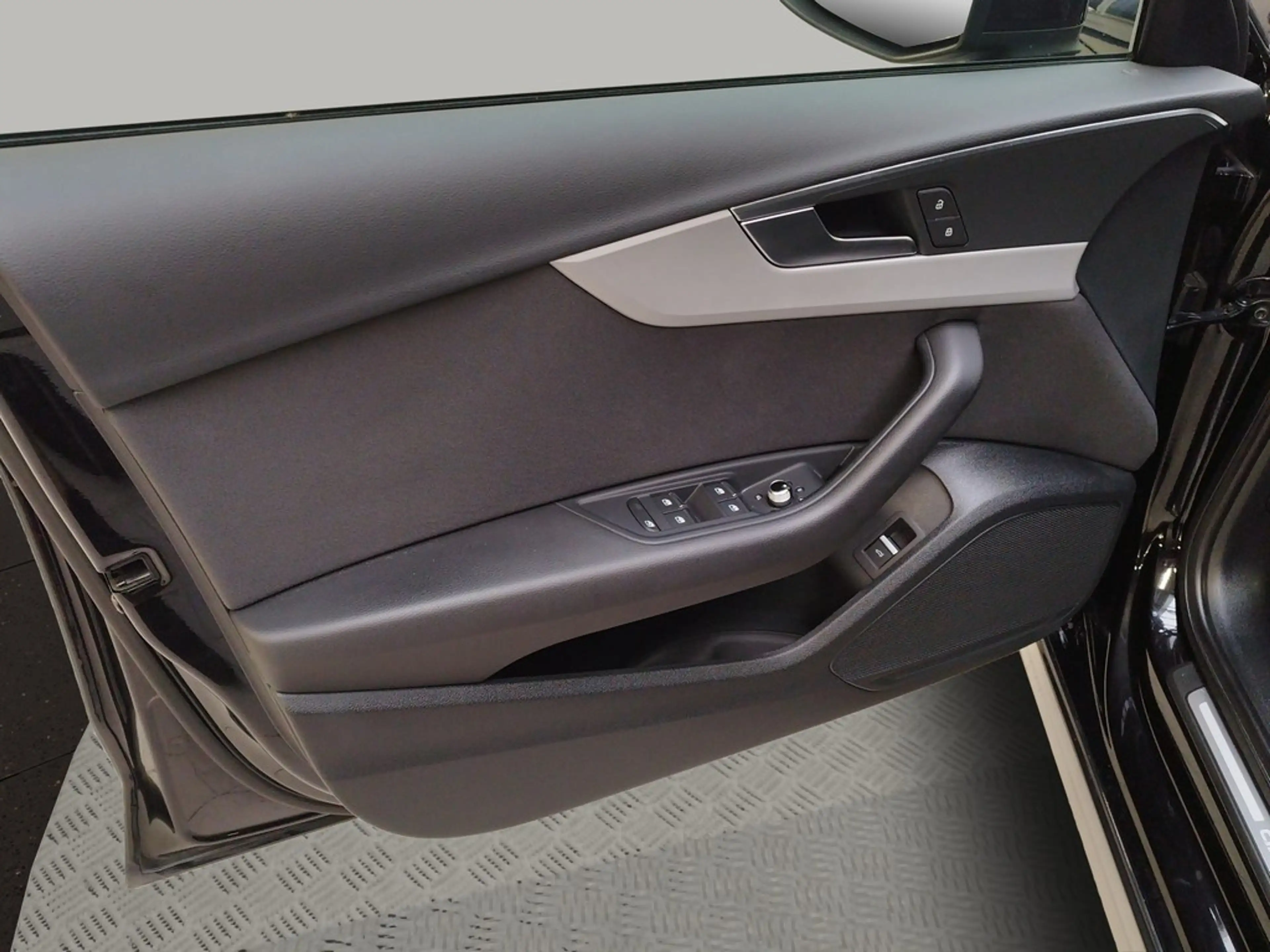 Audi A4 allroad 45 TFSI S tronic LED ACC Kamera — photo 10