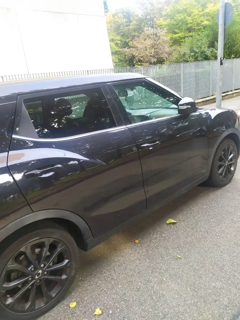 SsangYong XLV 1.6d Be Visual 2wd Schwarz - 2