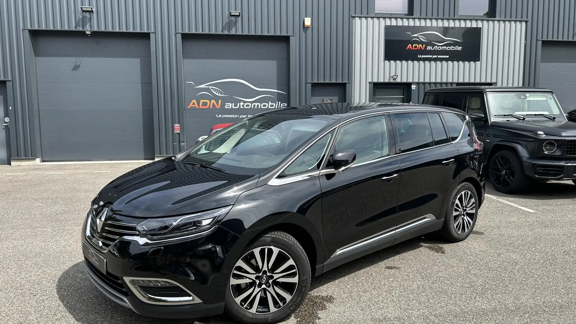 Renault Espace Espace 1.8 TCe - 225 - BV EDC - FAP V Initiale Paris PHASE 1 Noir - 1