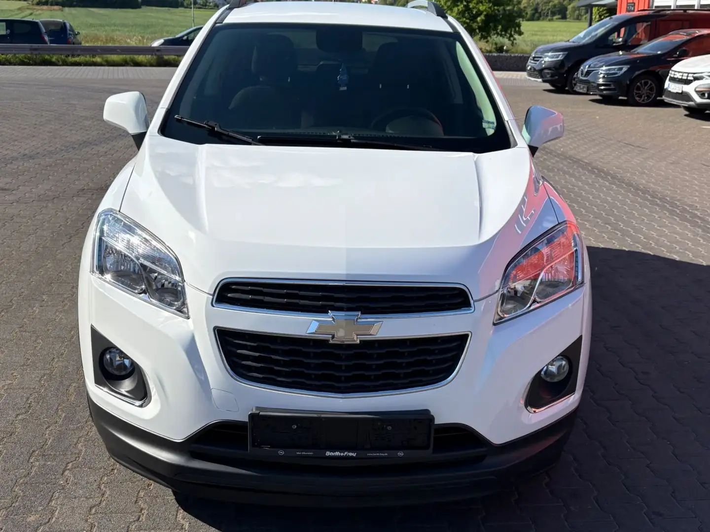 Chevrolet Trax 4x4 LS+ Navi Klima *Garantie Dabei* 1Hand Weiß - 2