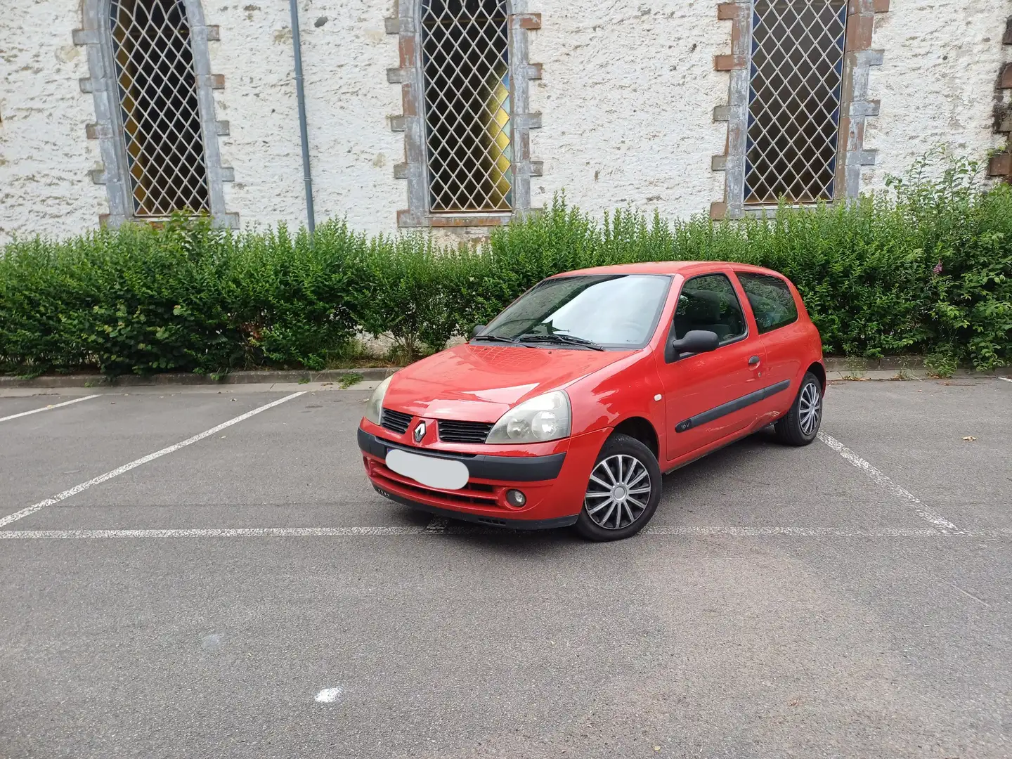 Renault Clio 1.6i RXE A - 1