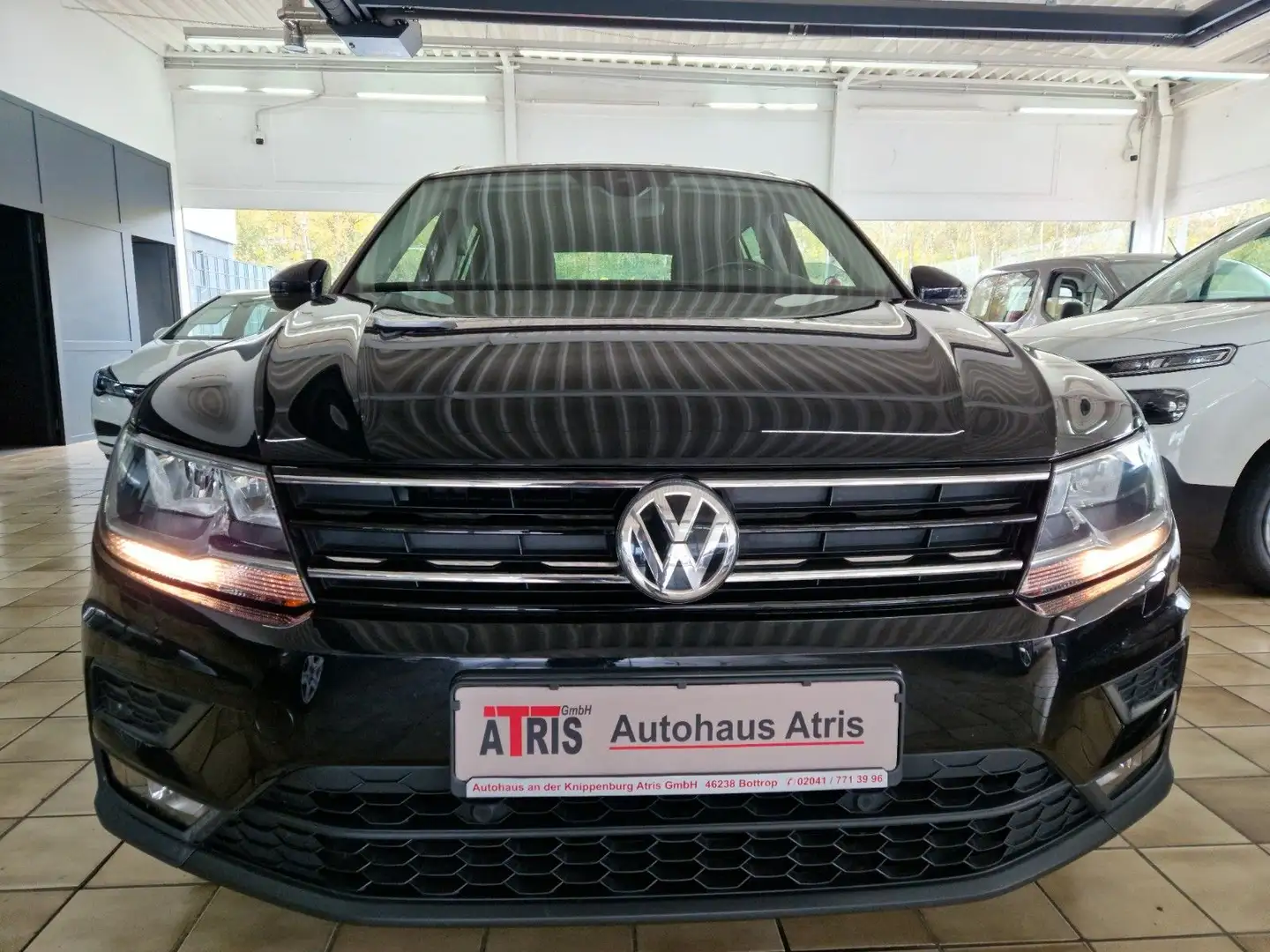 Volkswagen Tiguan Sound BMT/Start-Stopp Navi Schwarz - 1