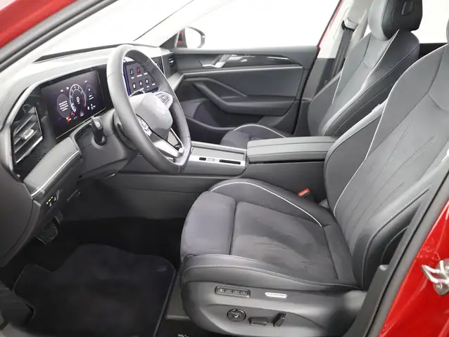 Volkswagen Passat view 8