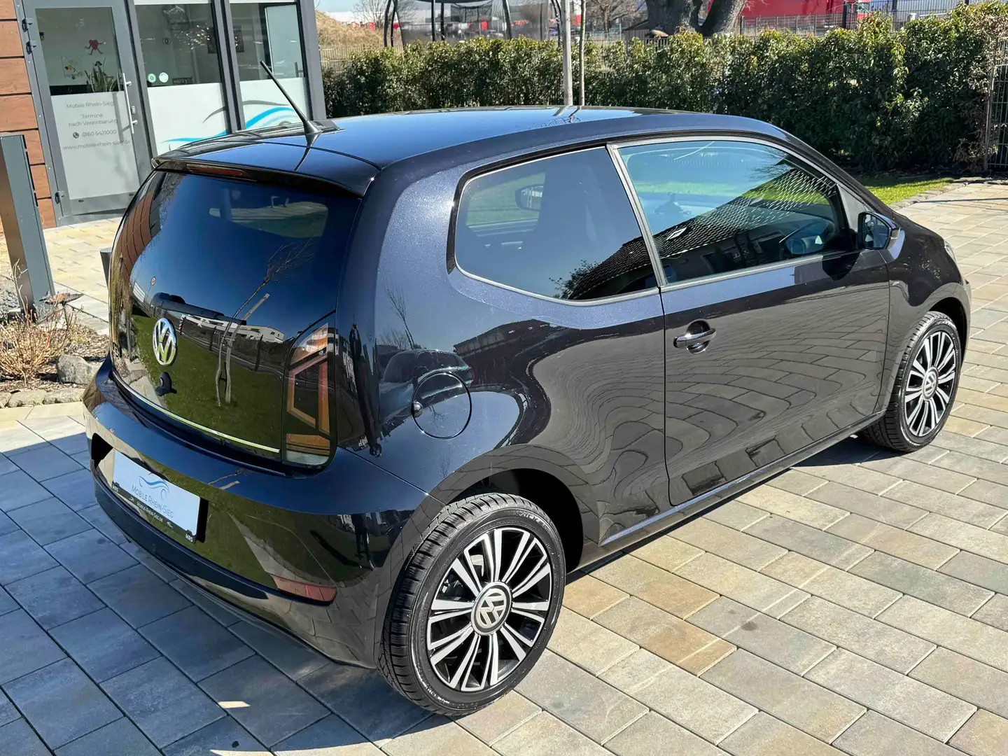 Volkswagen up! join up! TSI *PDC*SHZ* Schwarz - 2