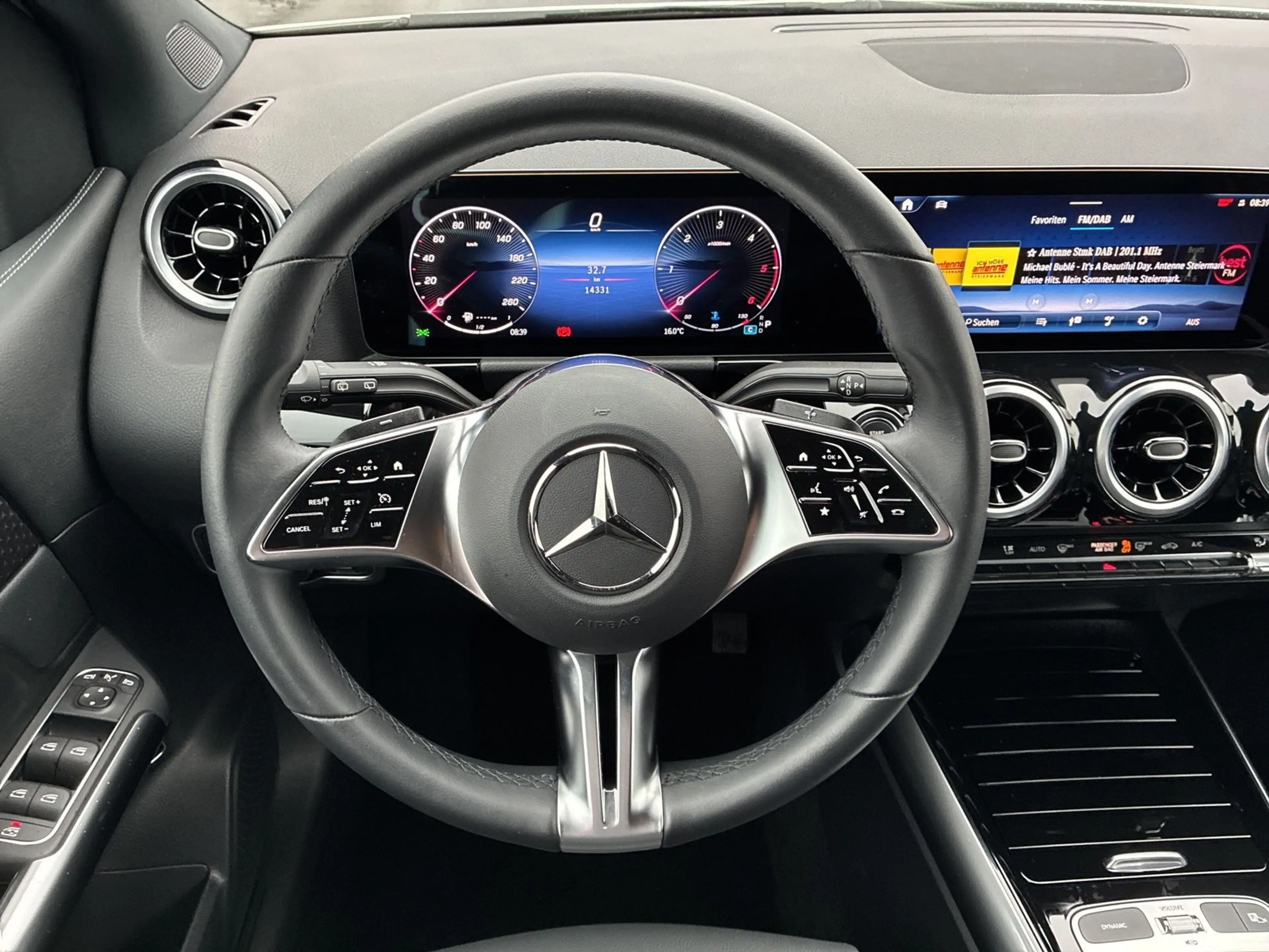 Mercedes-Benz B 180 d Österreich-Edition Cam Navi SHZ EASY-PACK — photo 9