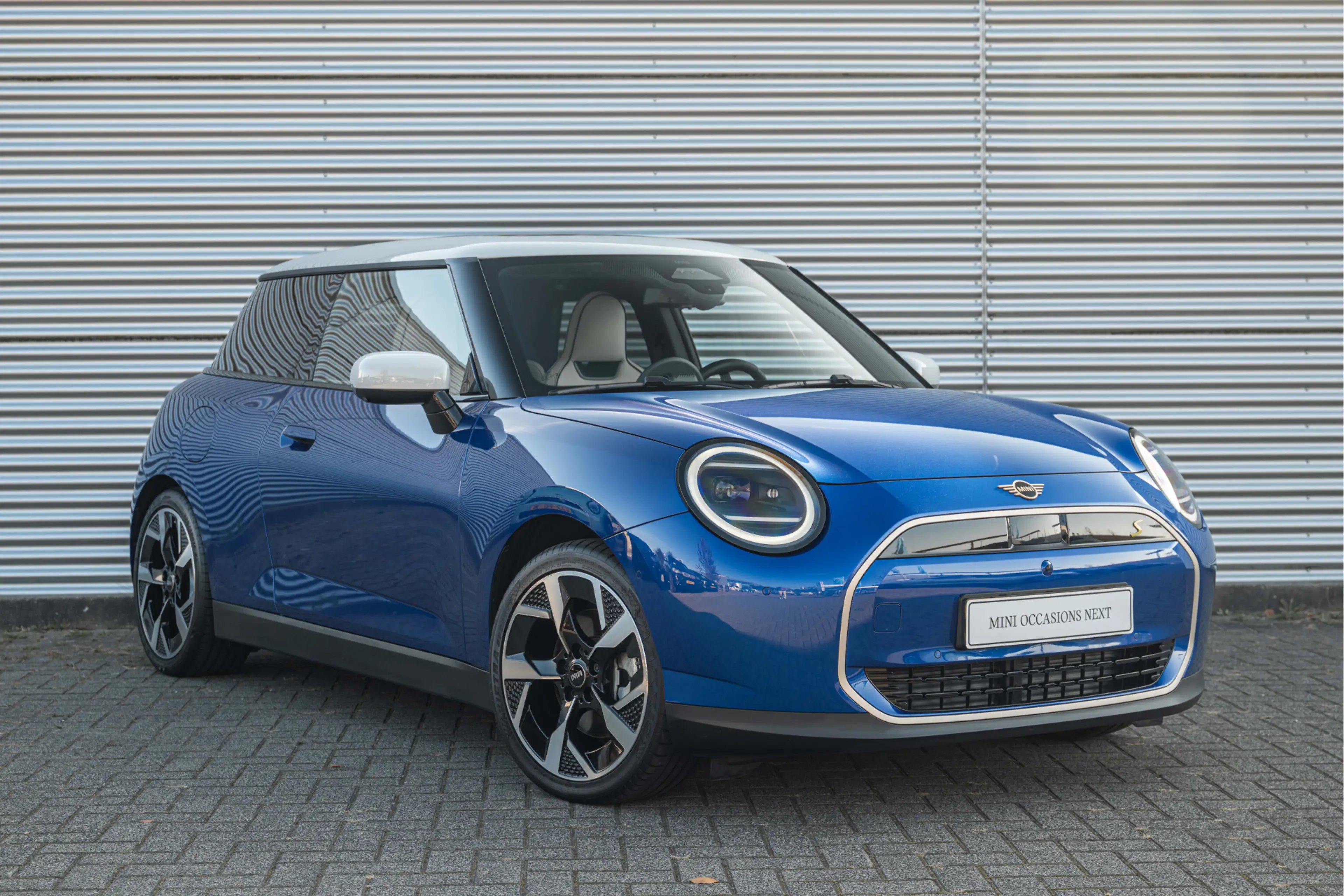 MINI Cooper SE Hatchback / Favoured / Pakket XL / Favoured / Pakk — photo 6