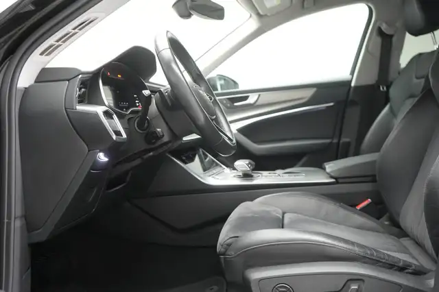 Audi A6 view 10