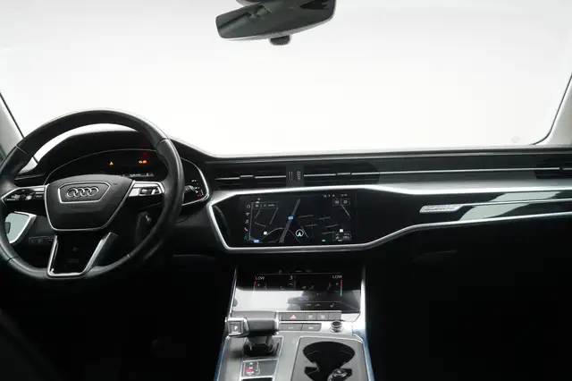Audi A6 view 14