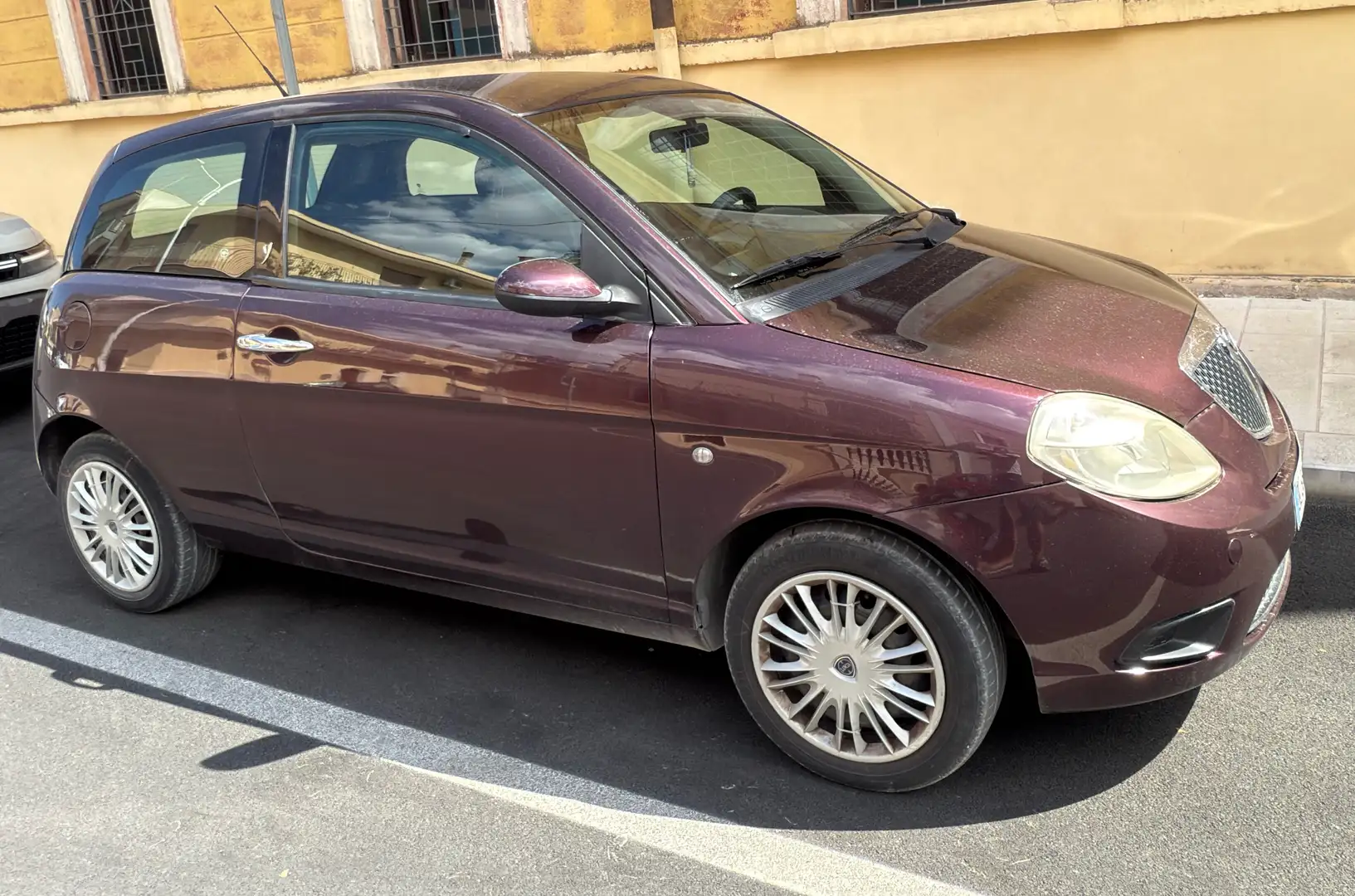 Lancia Y 1.3 mjltijet Violett - 1