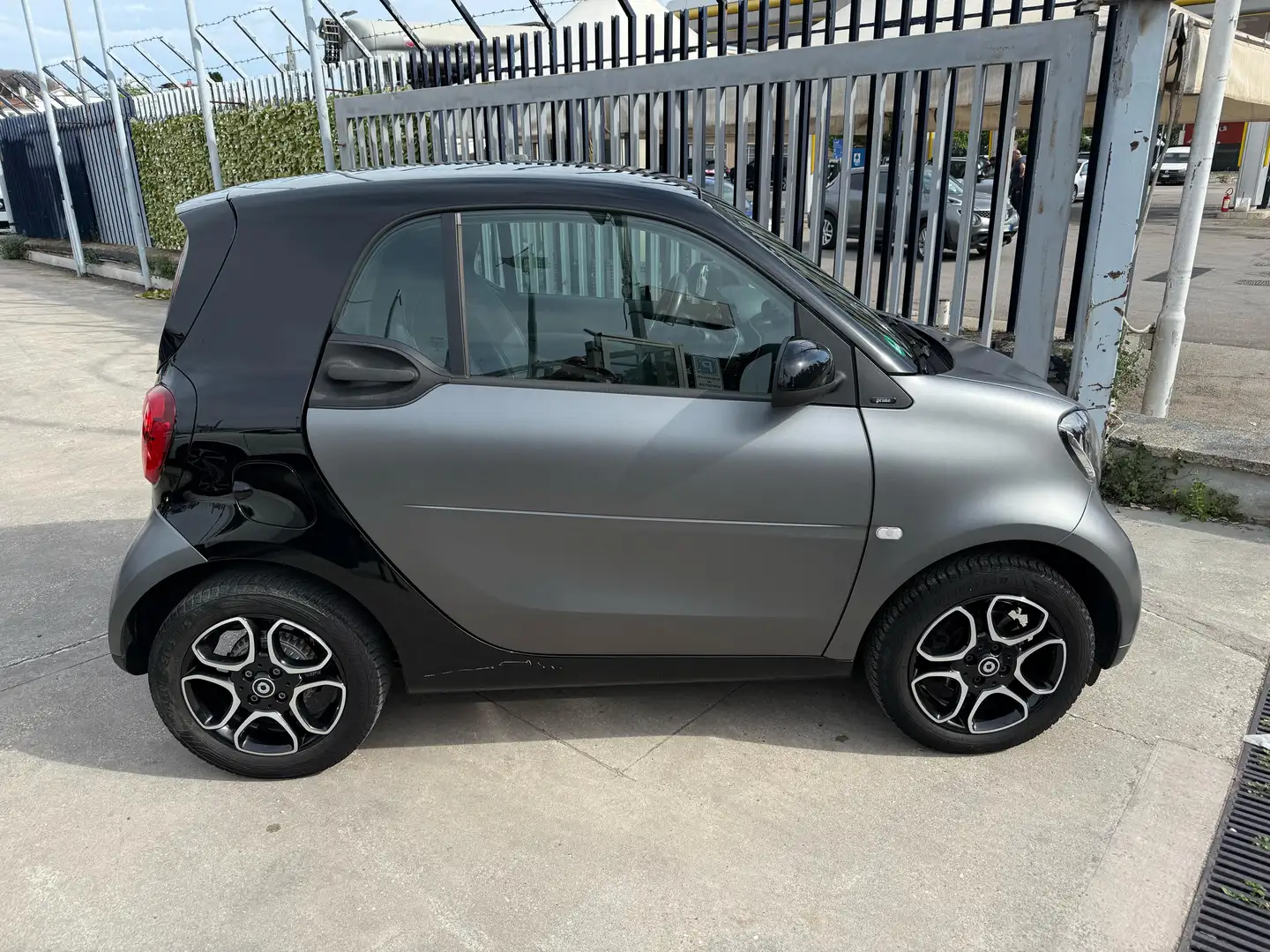 smart forTwo Chiamare prima per info e disponibilità Nero - 2