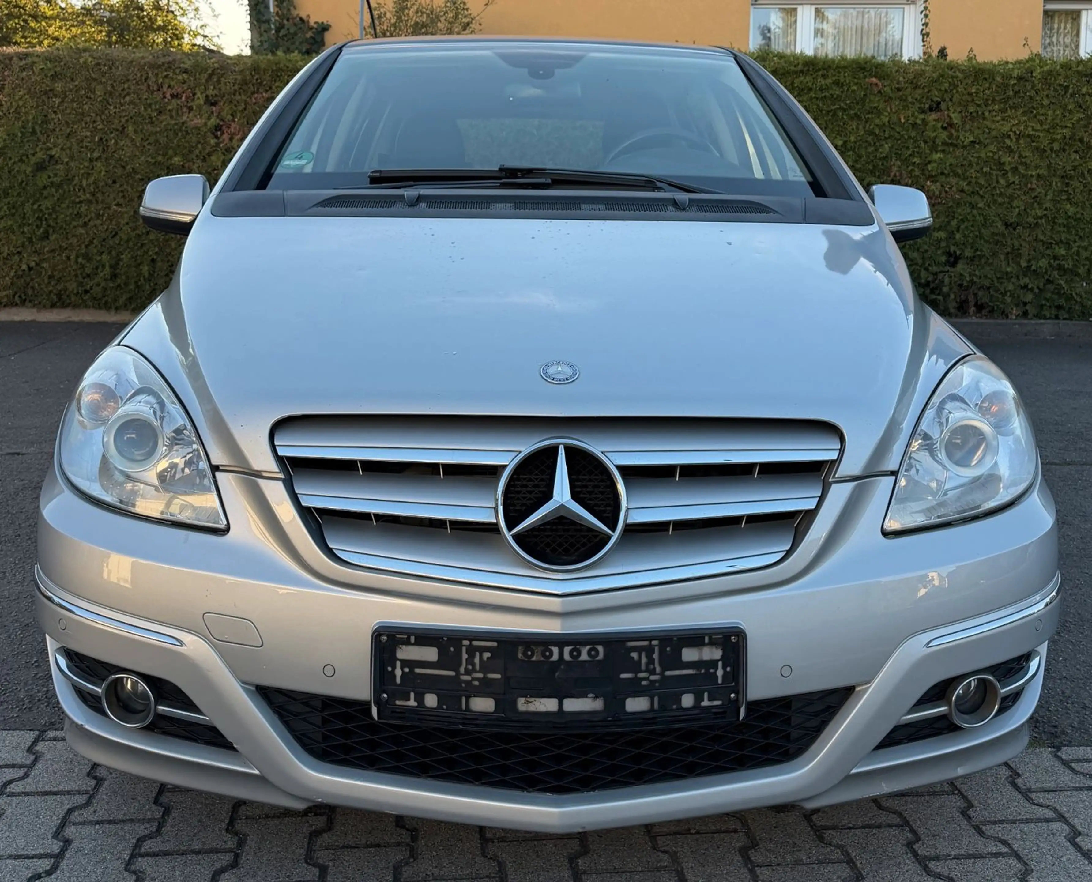 Mercedes-Benz B 200 CDI AUTOMATIK XENON PDC LEDER SPORTPAKET — photo 5