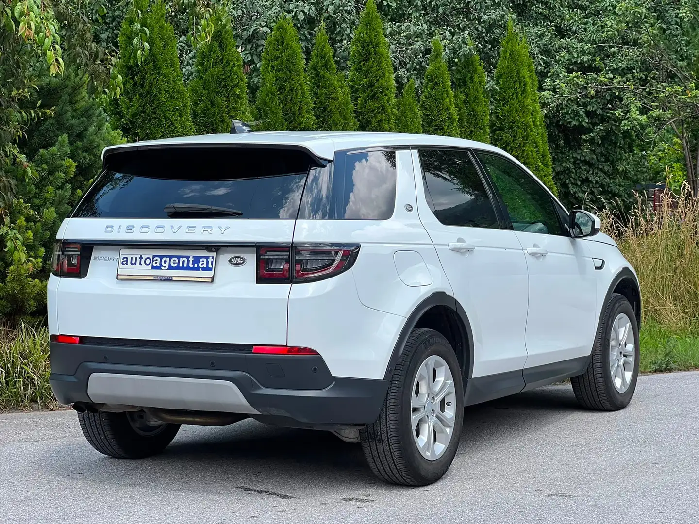 Land Rover Discovery Sport Discovery Sport D150 4WD Aut. S Weiß - 2